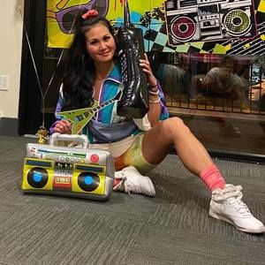 Meet your Posher, Ada